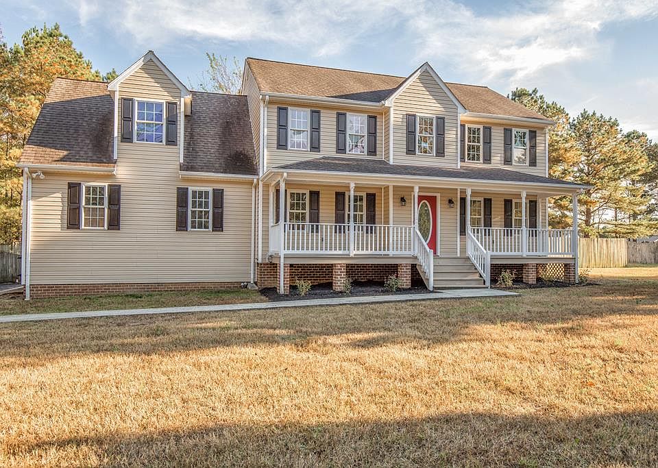 1st image of 17425 Thornwood Ln