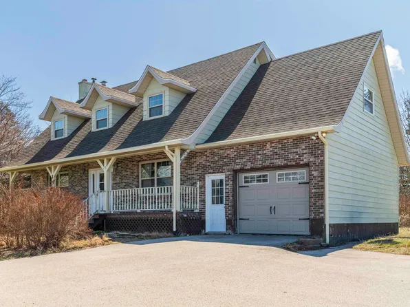 74 Dearman Dr, Yarmouth, NS B5A 5H1