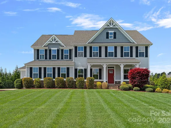 708 Brookmeade Dr, Waxhaw, NC 28173