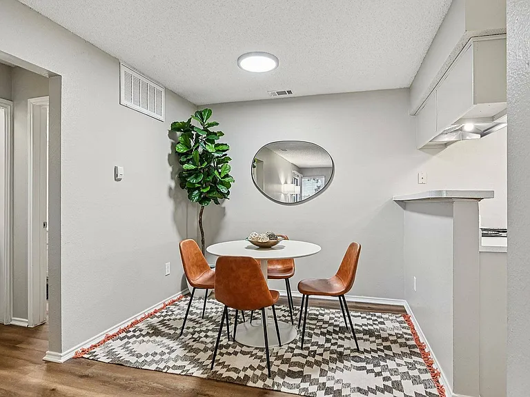 6-web-or-mls-2200 Brown St Unit 806-S0310-006