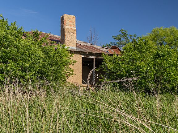 5th image of 901 County Road 160