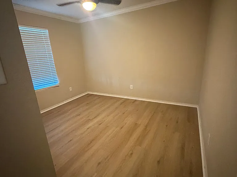 3505 Lakecrest Dr — Photo 23