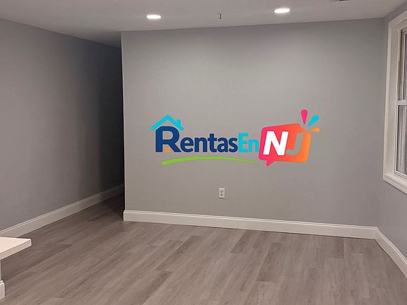 2nd image of 96 Eaton Pl #1
