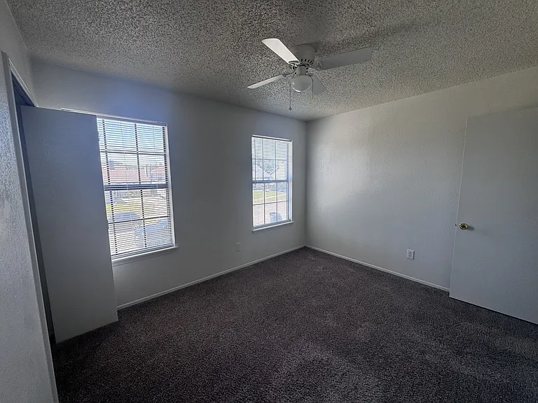 1613 Bobby Lee Dr — Photo 34