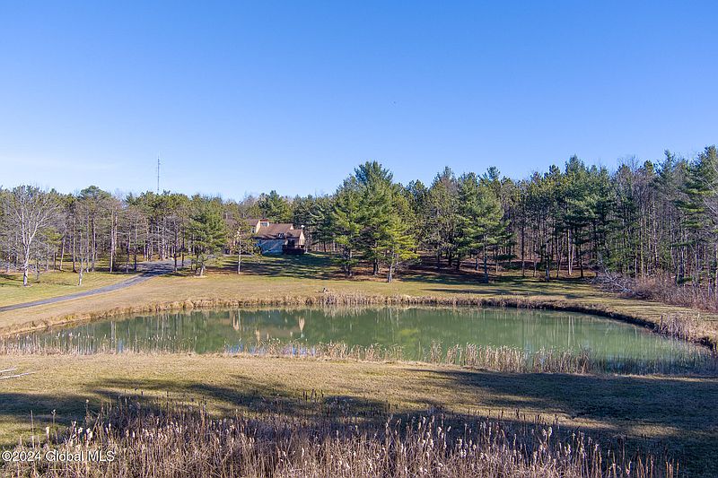 3rd image of 2574 Waters Road