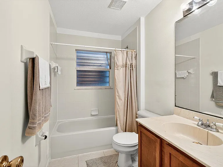 1058 SW Locke Ave — Photo 30