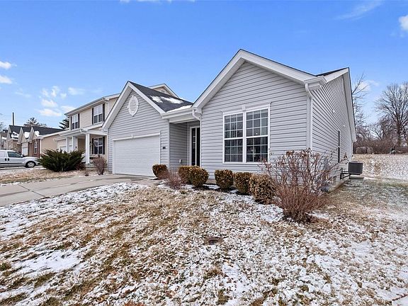 2nd image of 11054 Arbor Gardens Dr