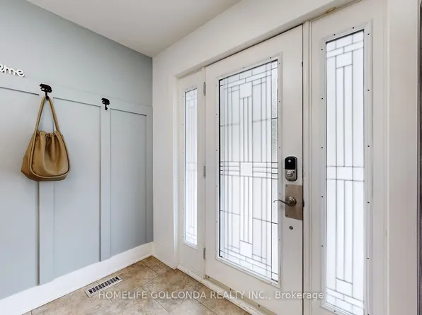 54 Senator Reesors Dr, Markham, ON L3P 3E2