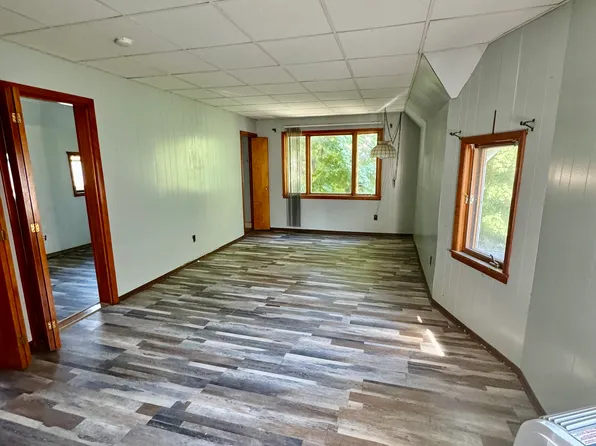 108 Kelburn St #2, Buffalo, NY 14206