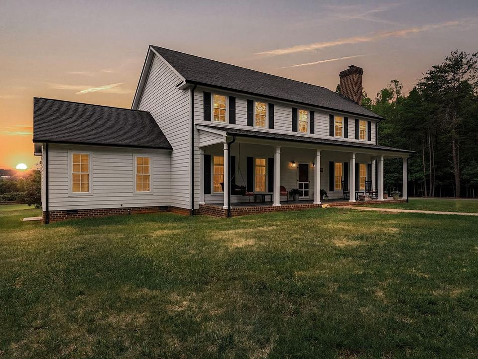 1st image of 279 Tradewind Dr