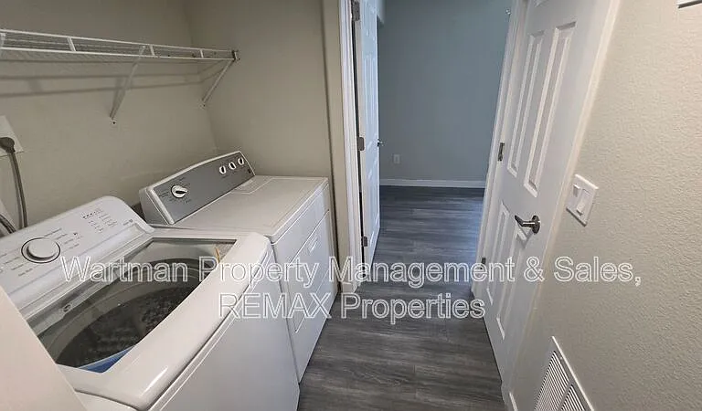 4231 Charleston Dr — Photo 19