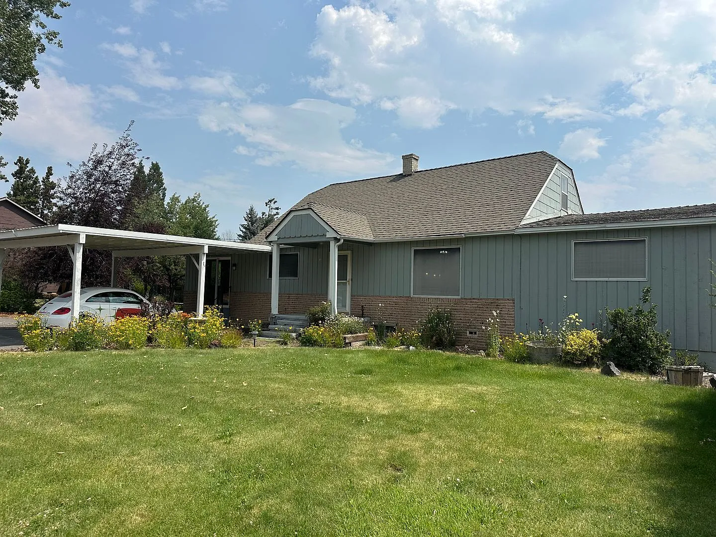 Charming South Bend Home full of Character! RV Parking! — Photo 1