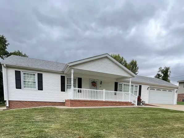 603 NE 21st St, Washington, IN 47501