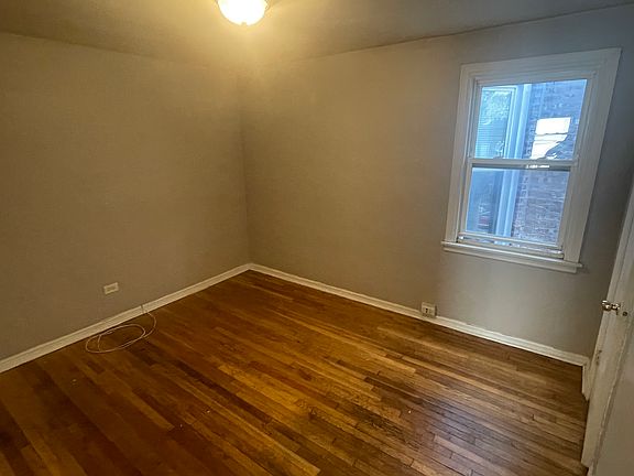 5th image of 4905 W Van Buren St #2