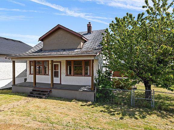 3rd image of 19 View St