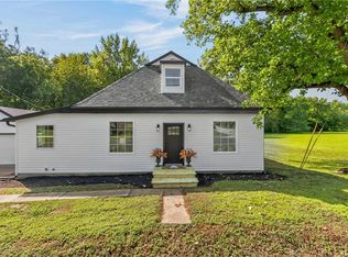 606 E Elijah St, Easton, MO 64443