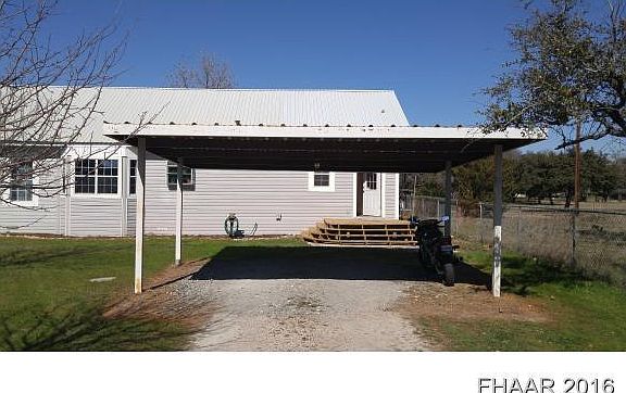 3rd image of 621 County Road 4330