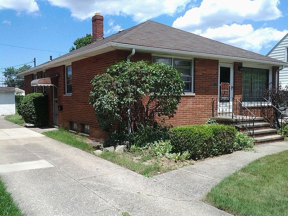 1st image of 1540 Tuxedo Ave