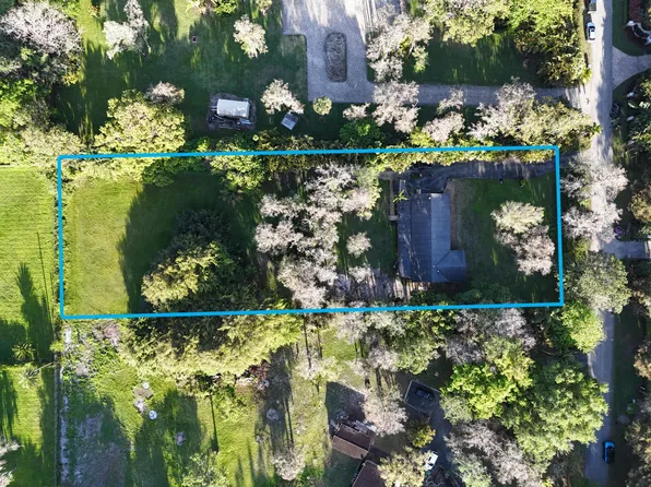 9003 NW 70th Court, Parkland, FL 33067