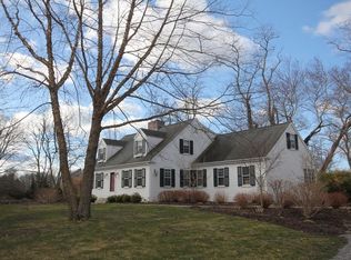 842 Rock Odundee Rd, Dartmouth, MA 02748