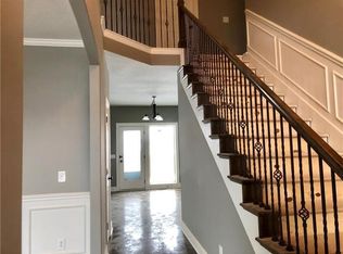 520 NW 110th Ter, Kansas City, MO 64155