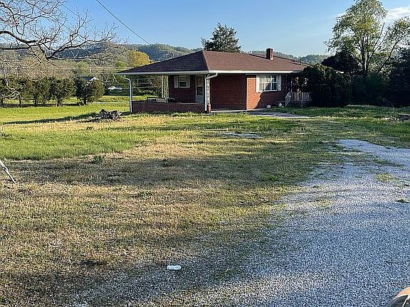 2nd image of 136 Rocky Branch Rd