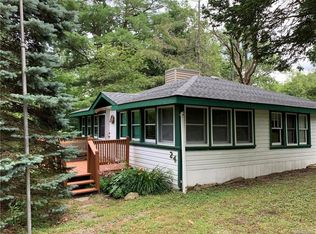 24 S Parkway Dr, Arcade, NY 14009