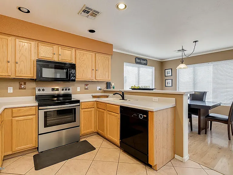 1348 S Heritage Dr — Photo 13