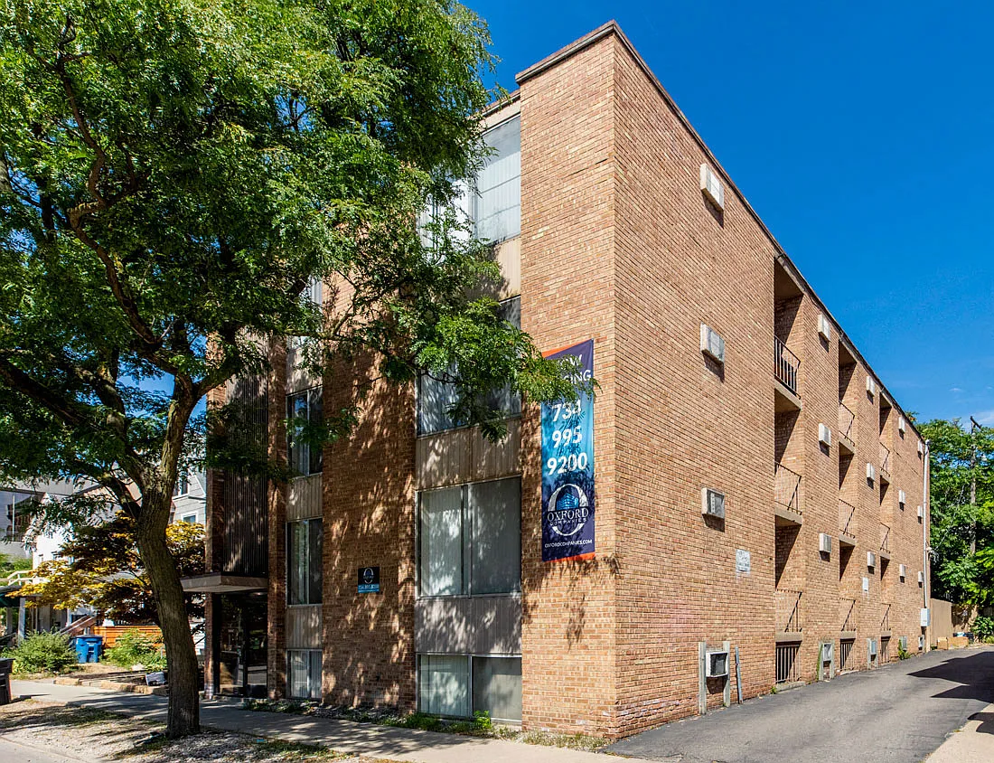 Building Photo - 315 S Division St