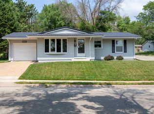 3547 Hillcrest Rd, Dubuque, IA 52002