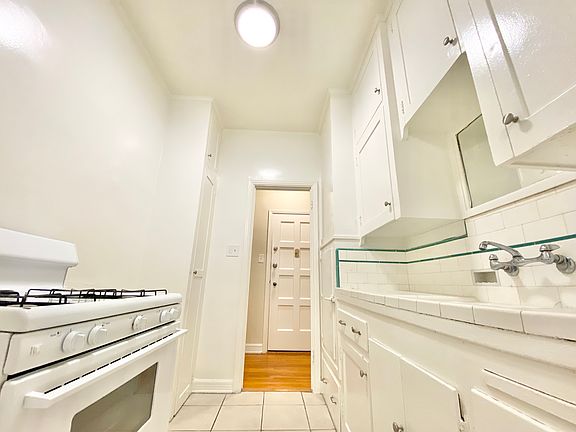 4th image of 633 S Cochran Ave #103A