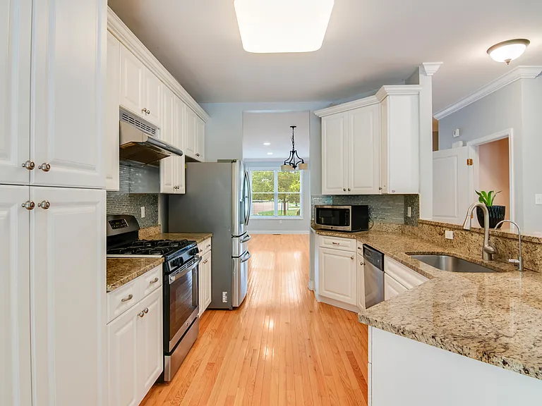 1503 Whitney Ln #1503 — Photo 4