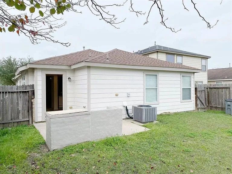 20707 Fair Castle Dr — Photo 14