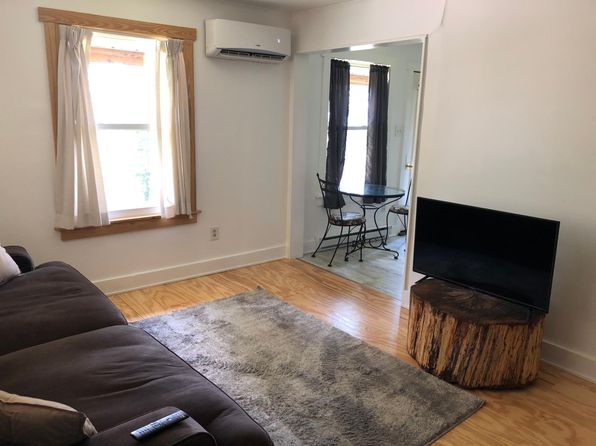 27 Hambrick Rd Unit B