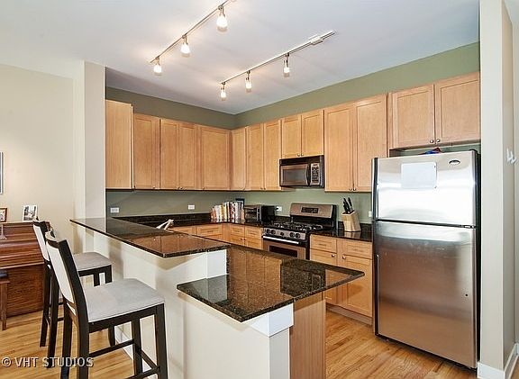 3rd image of 2342 W Bloomingdale Ave APT 107
