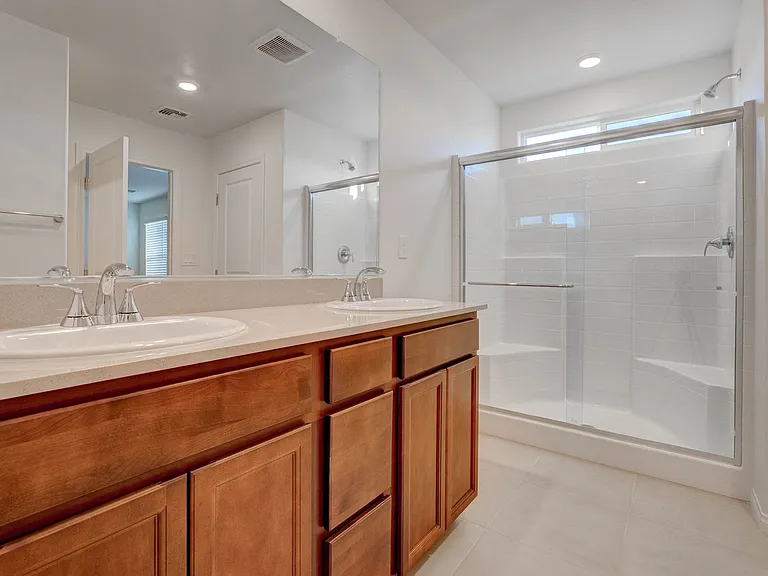 9256 Innot Ave — Photo 22