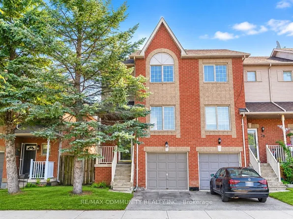 1867 Kingston Rd #28, Pickering, ON L1V 6Z4