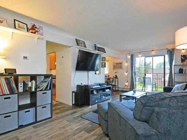 240 Wentworth Ave W APT 301, West Saint Paul, MN 55118
