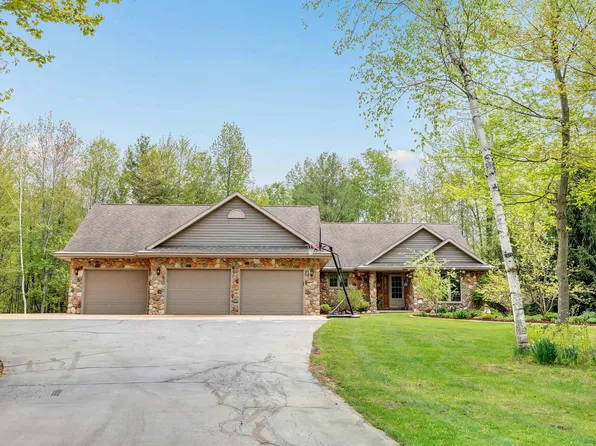 3186 Wilderness Trl, Abrams, WI 54101