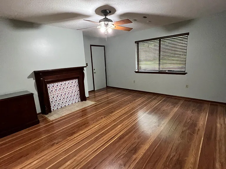 12125 Pleasant Tree Dr — Photo 12