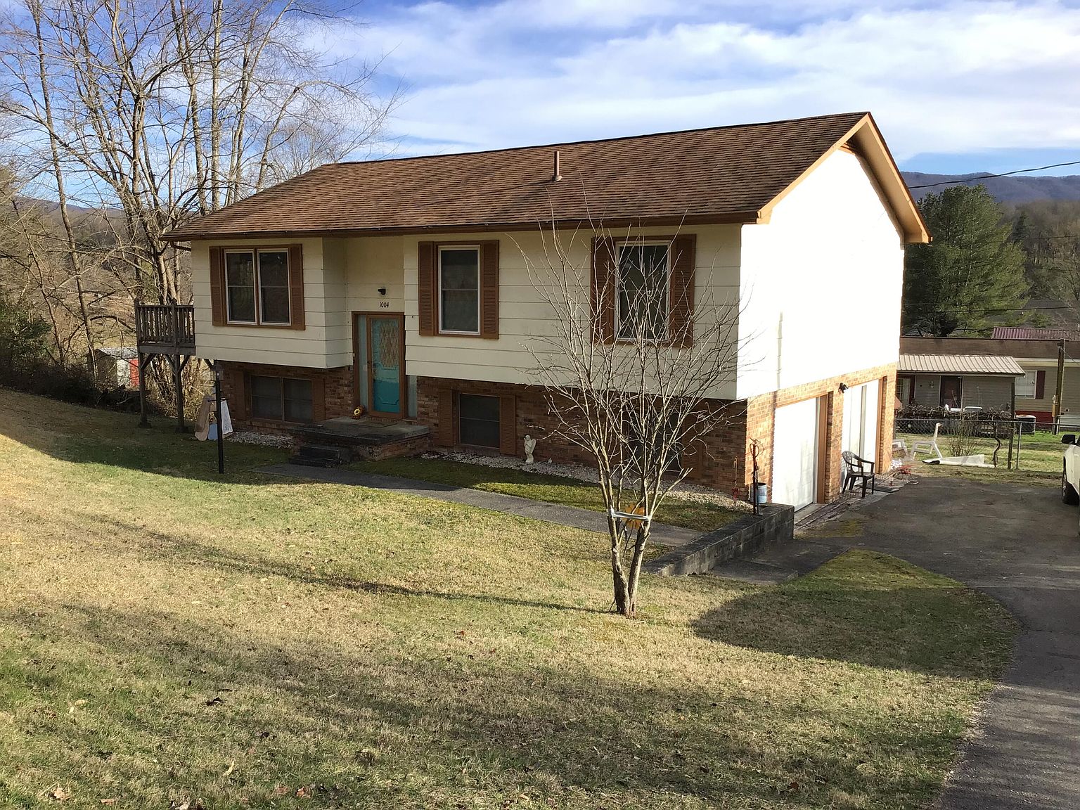 1004 Canonchet Ave E, Big Stone Gap, VA 24219 Zillow