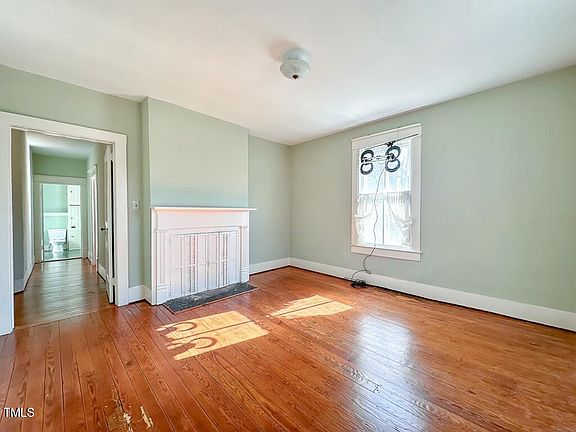 36th image of 302 Halifax St