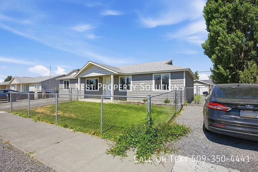 New Price! Best Deal On a 4 Bed Home! — Photo 4