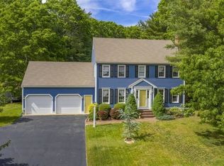 40 Ocean Hill Dr, Kingston, MA 02364