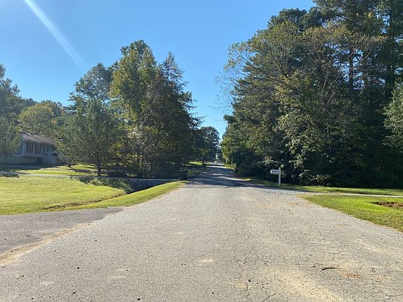 4th image of 2713 Ardsley Dr