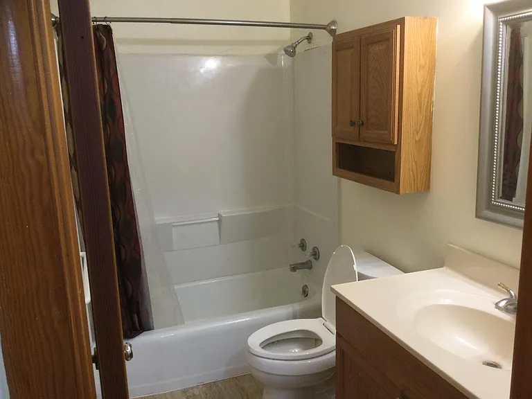 110 N Crater Ave — Photo 12