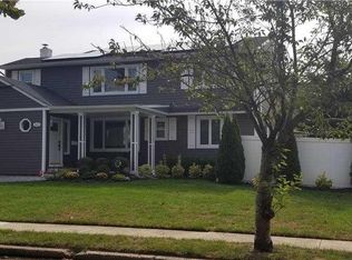 1620 Midland Dr, East Meadow, NY 11554