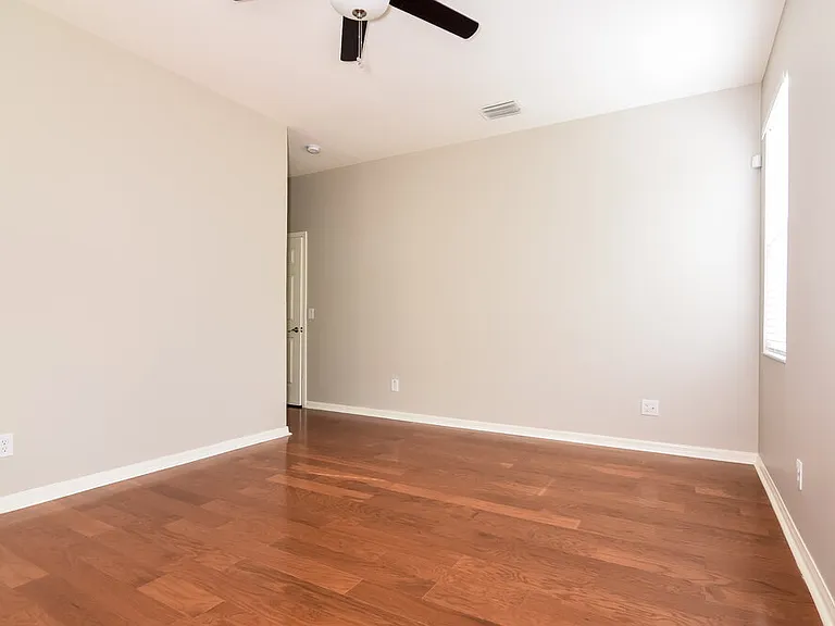 7936 Terrace Ridge Dr — Photo 10