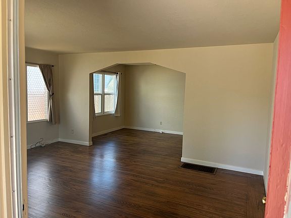5th image of 676 31st St