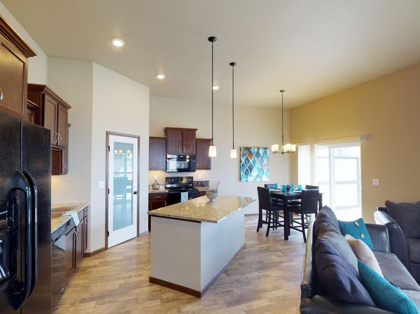 325 31st Ave E #305-5